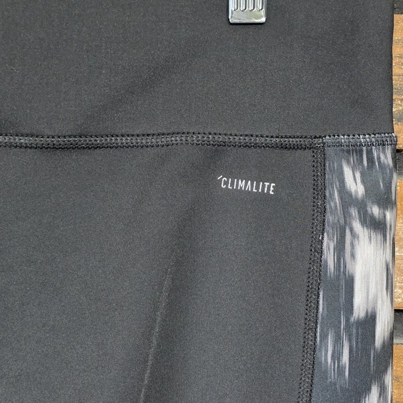 Adidas Climalite XL Mid Rise Leggings Black‎ 3/4 Length Cropped Workout - Picture 3 of 9